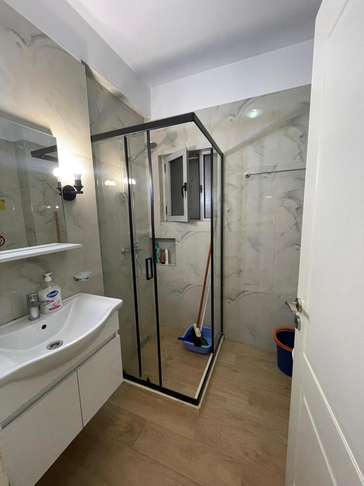 Bricks Apartment Near Pazari I Ri تيرانا المظهر الخارجي الصورة